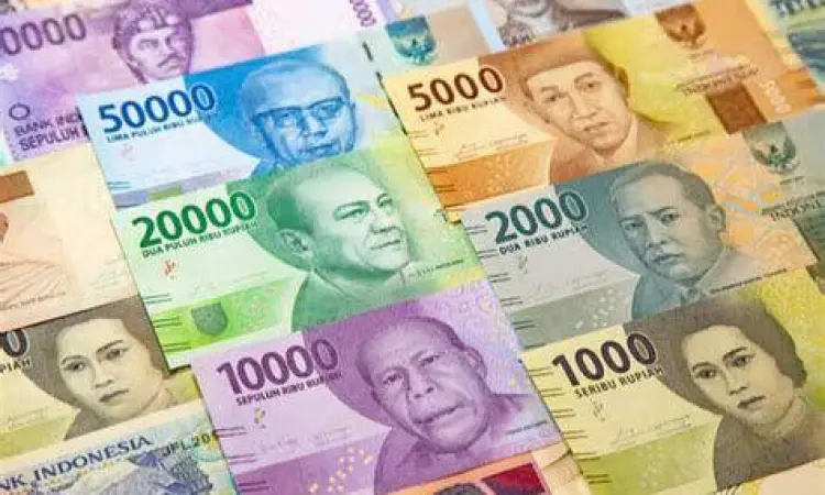 Nominal uang rupiah dalam lembaran kertas