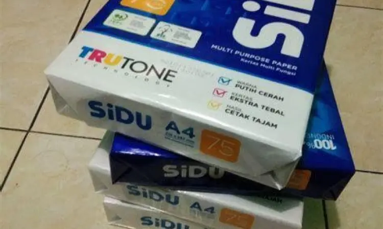 Perbandingan Satuan Barang Perbandingan tumpukan kertas rim dan alat tulis grosir