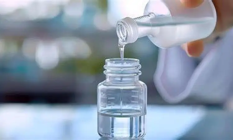 Akurasi Konversi di Bidang Medis Apoteker mengukur dosis obat cair