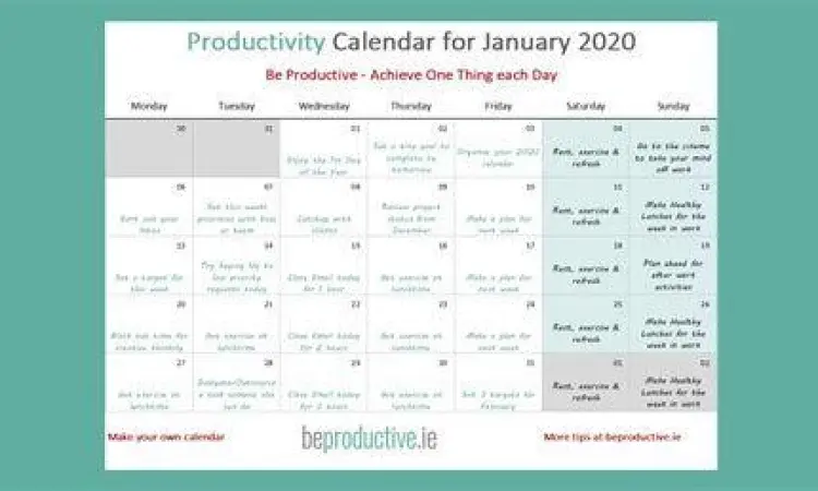 Seseorang merencanakan jadwal di kalender