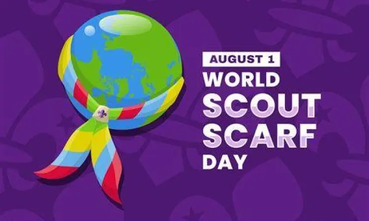 Anggota pramuka memakai syal kepanduan