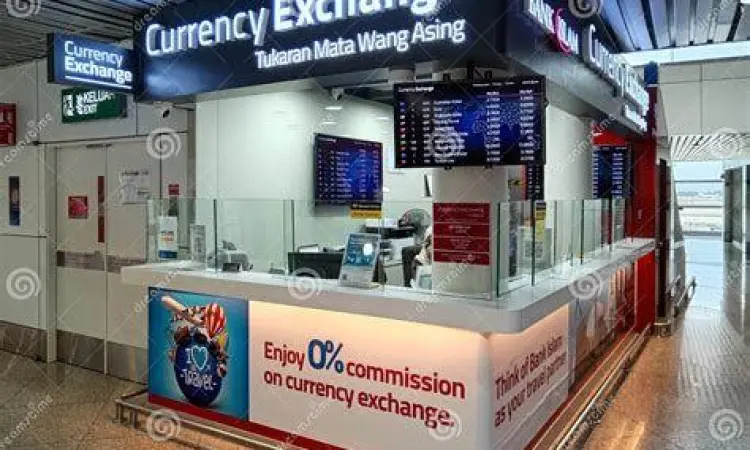 Konter penukaran uang di bandara internasional