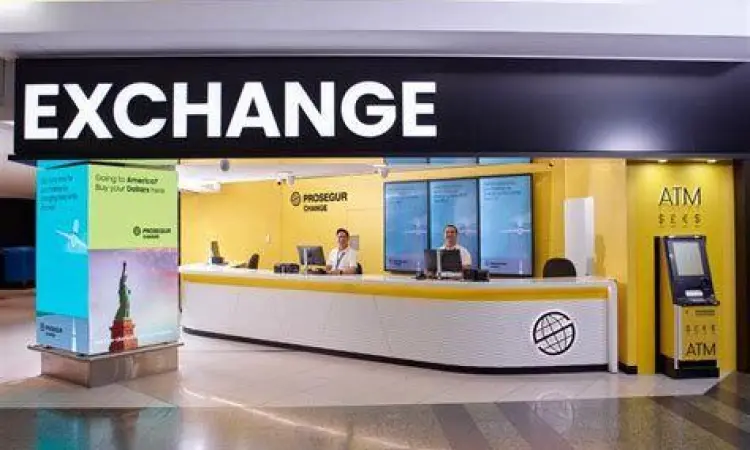 Money Changer Bandara Loket penukaran uang di bandara internasional