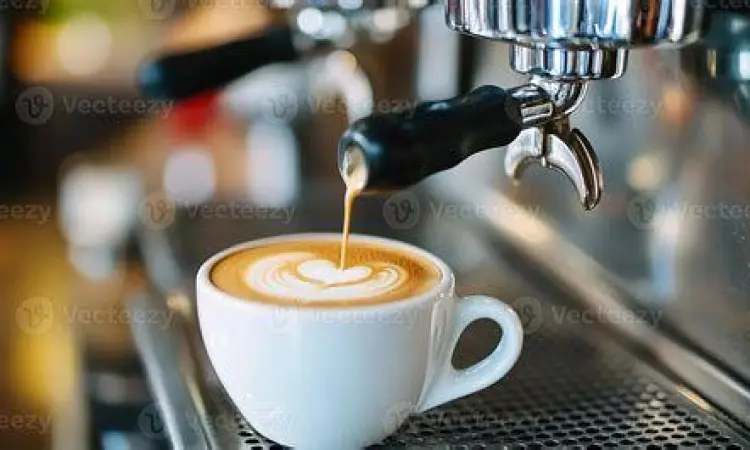 Detail lapisan crema pada permukaan espresso