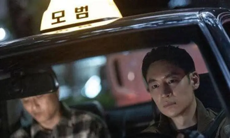 Adegan aksi Lee Je-hoon di Taxi Driver Season 1