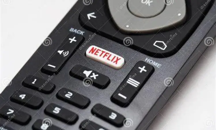 Tombol Netflix pada remote smart TV modern