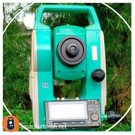 Alat Ukur Tanah Modern Alat ukur tanah digital untuk menentukan luas hektare